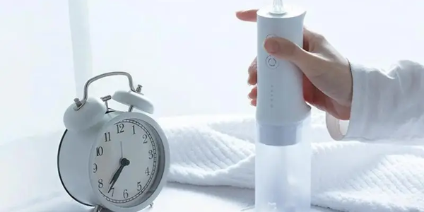 沖牙器（水牙線）究竟值不值得買？口腔博主的實用結論
